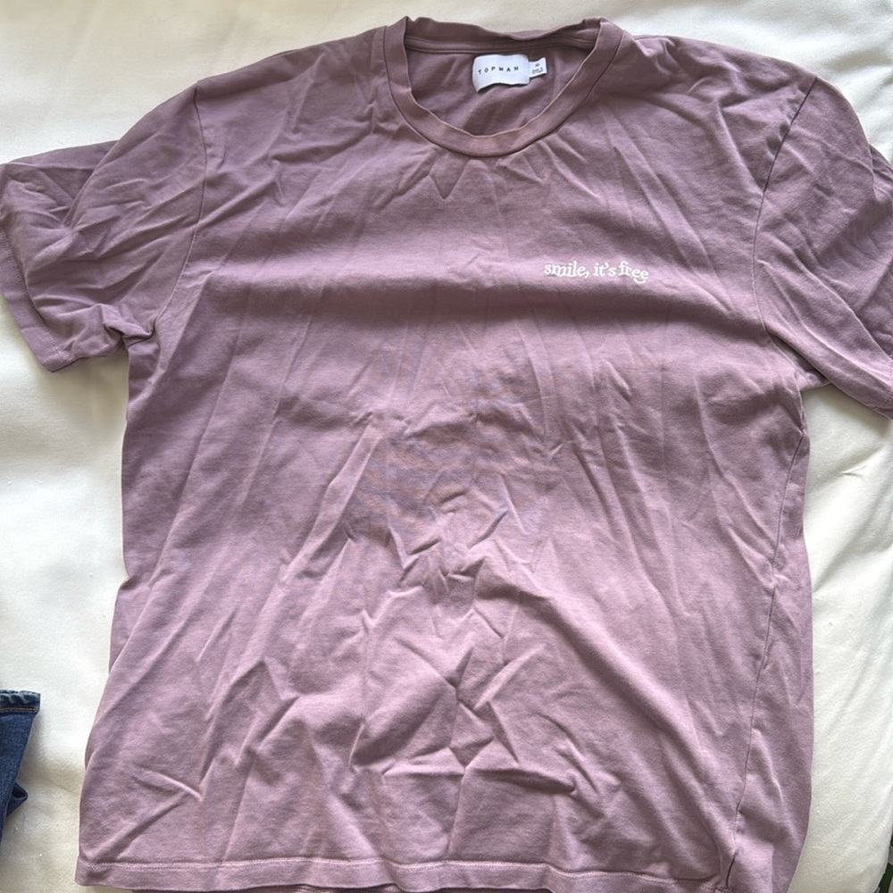 Top man smile it's free T-shirt barely worn